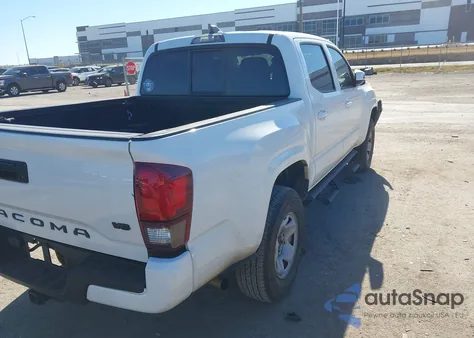 2023 Toyota Tacoma Sr V6 z USA, uszkodzony, nr VIN 3TYCZ5AN6PT137773